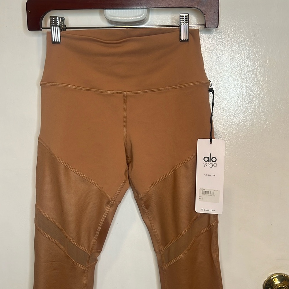 alo yoga henna cut out sheer leggings size small NWT